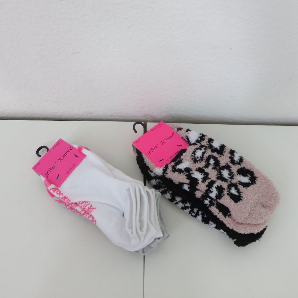 Betsey Johnson Lounge Socks 3 pairs / Low cuts 6 pairs - Picture 2 of 9